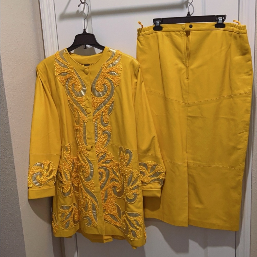 REAL LEATHER PLUS SIZE SUIT 2X